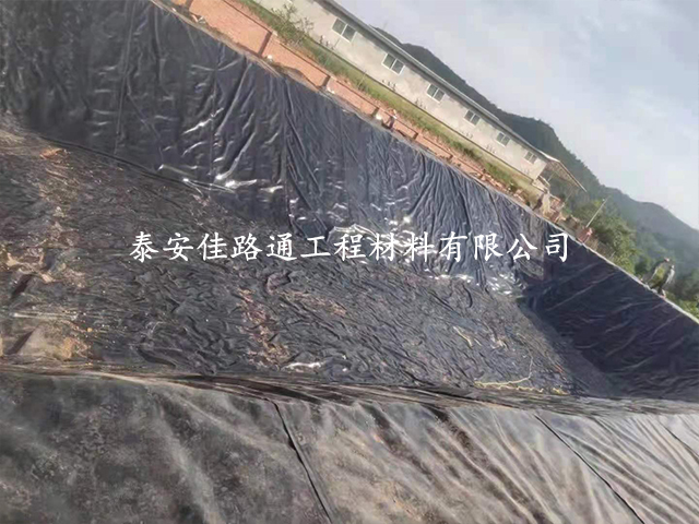 魚塘養(yǎng)殖防滲土工膜鋪設(shè)會實(shí)現(xiàn)怎樣效果？