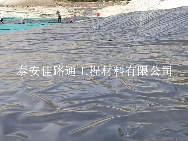 做好垃圾填埋場防滲膜的出廠檢測工作 做好垃圾填埋場防滲膜的出廠檢測工作