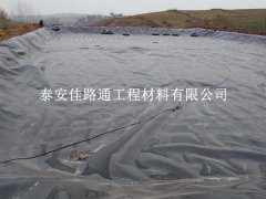 人工湖防滲膜效果差？6 大原因讓防滲功能 “打